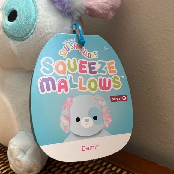 Squishmallow Squeeze-Mallow- Demir is a dog!! - Picture 3 of 4